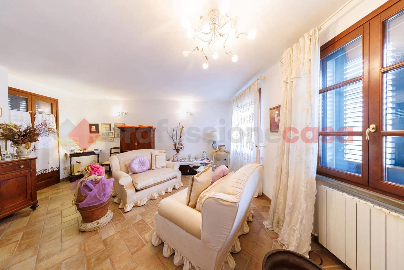 Stabile/Palazzo in vendita a Collesalvetti