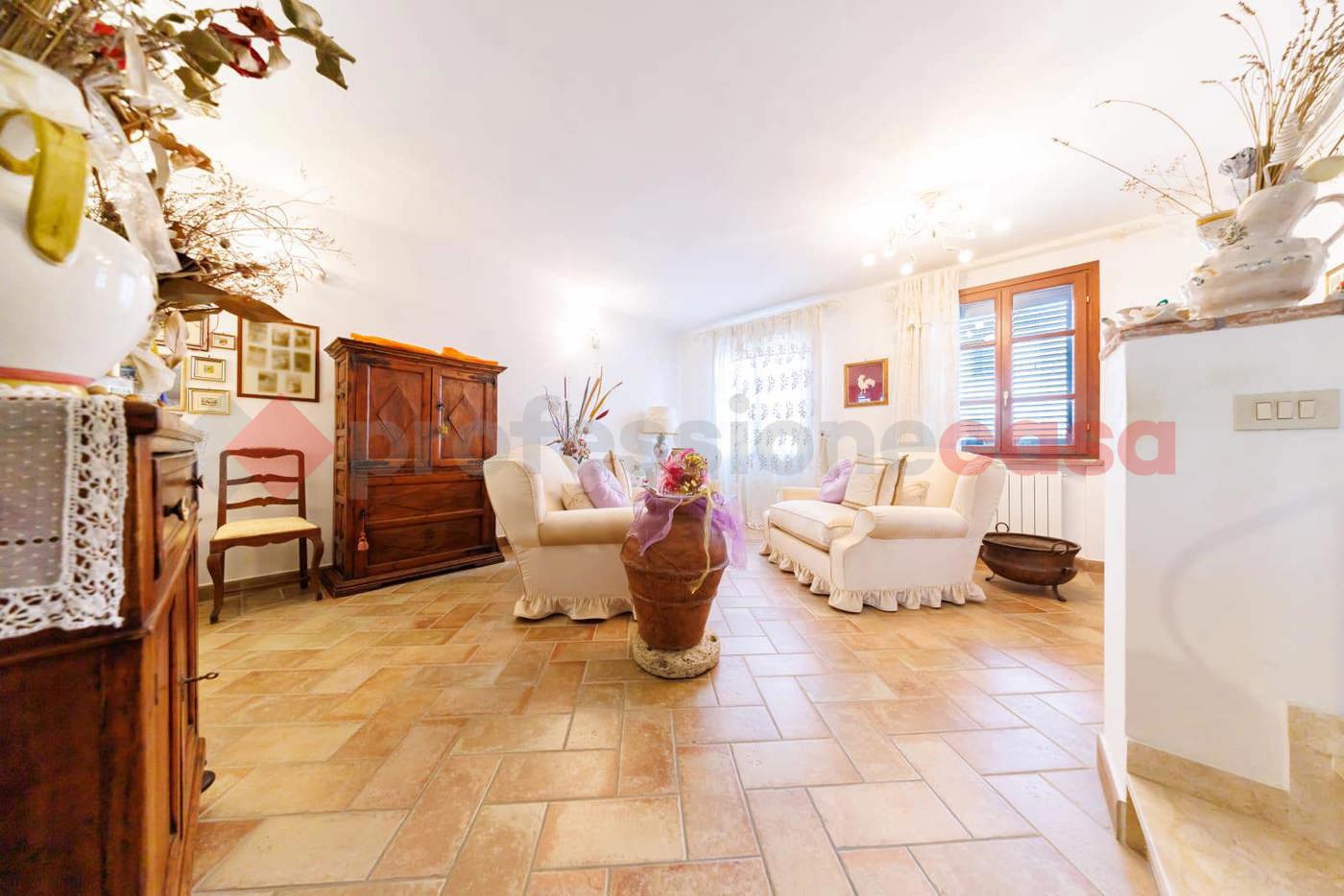 Stabile/Palazzo in vendita a Collesalvetti