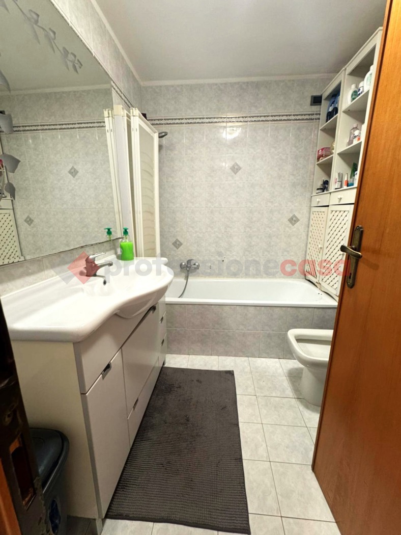 Appartamento in vendita a Livorno