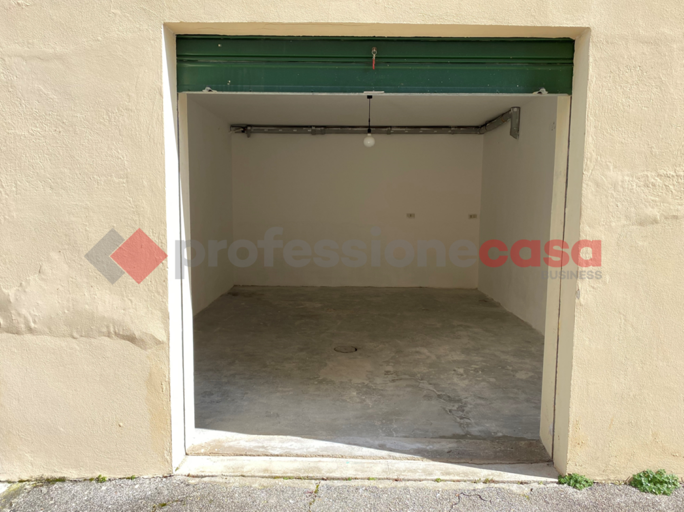 Box/Garage 22mq in affitto a Livorno