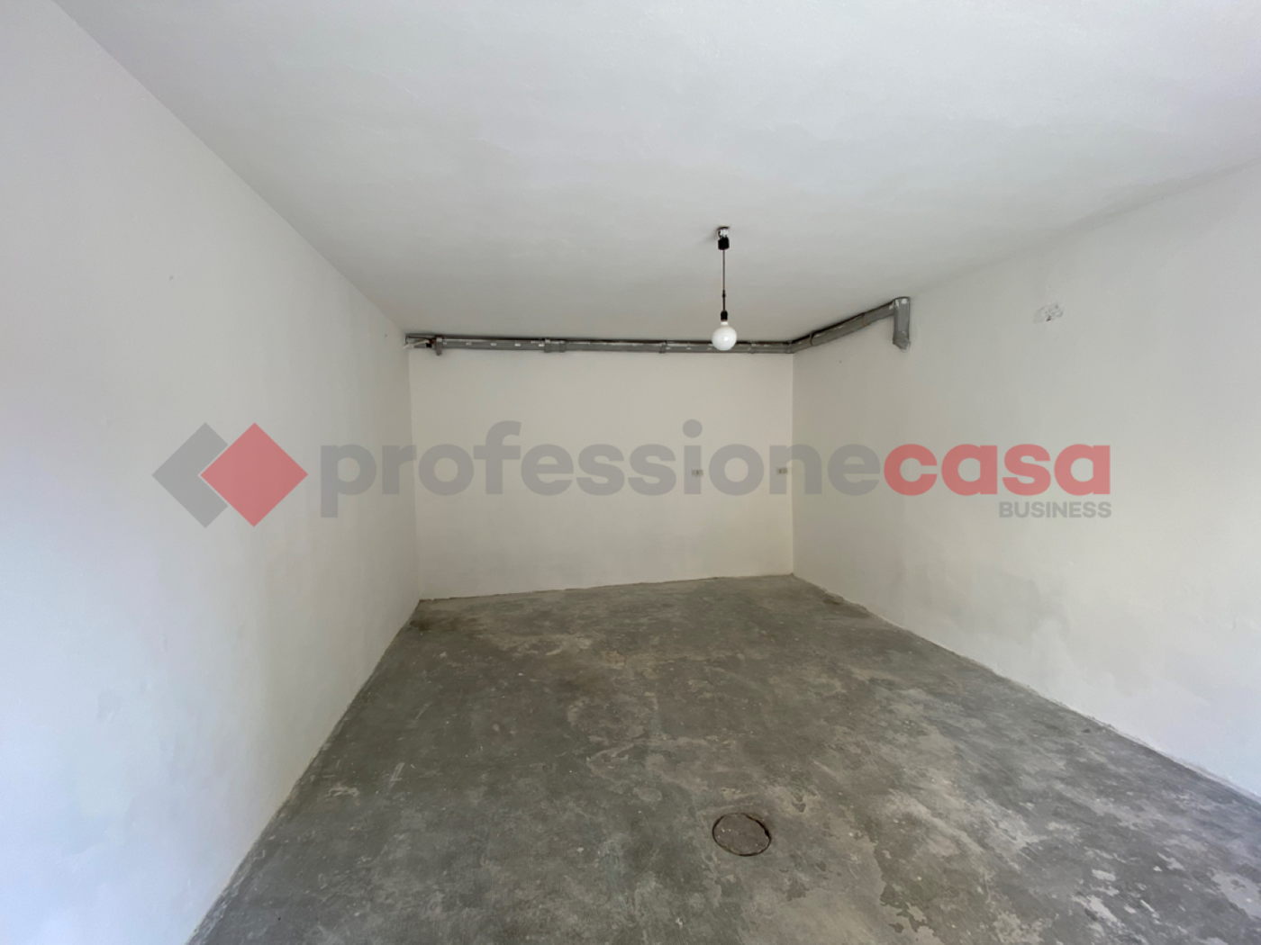 Box/Garage 22mq in affitto a Livorno