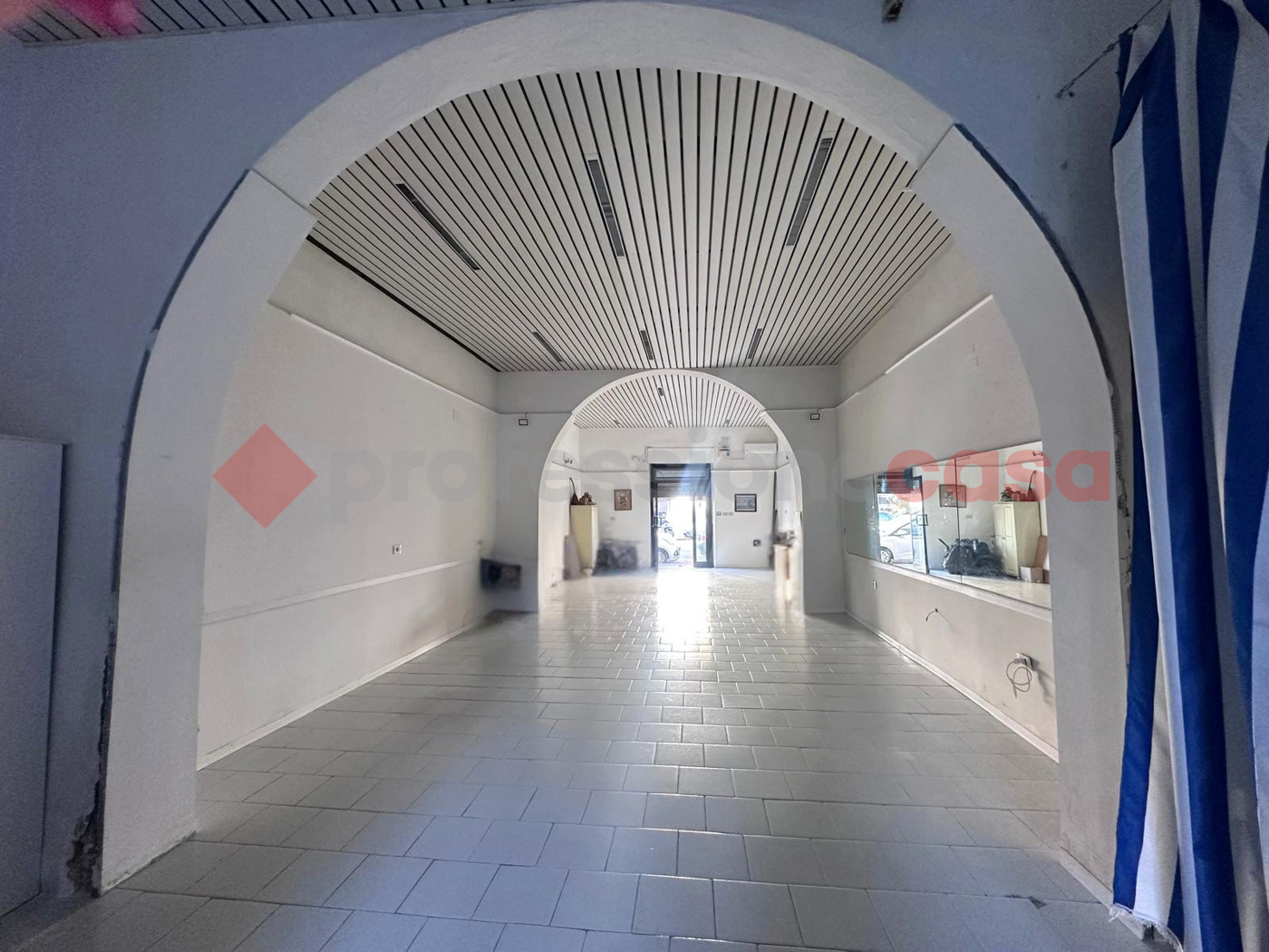 Negozio in vendita a Livorno