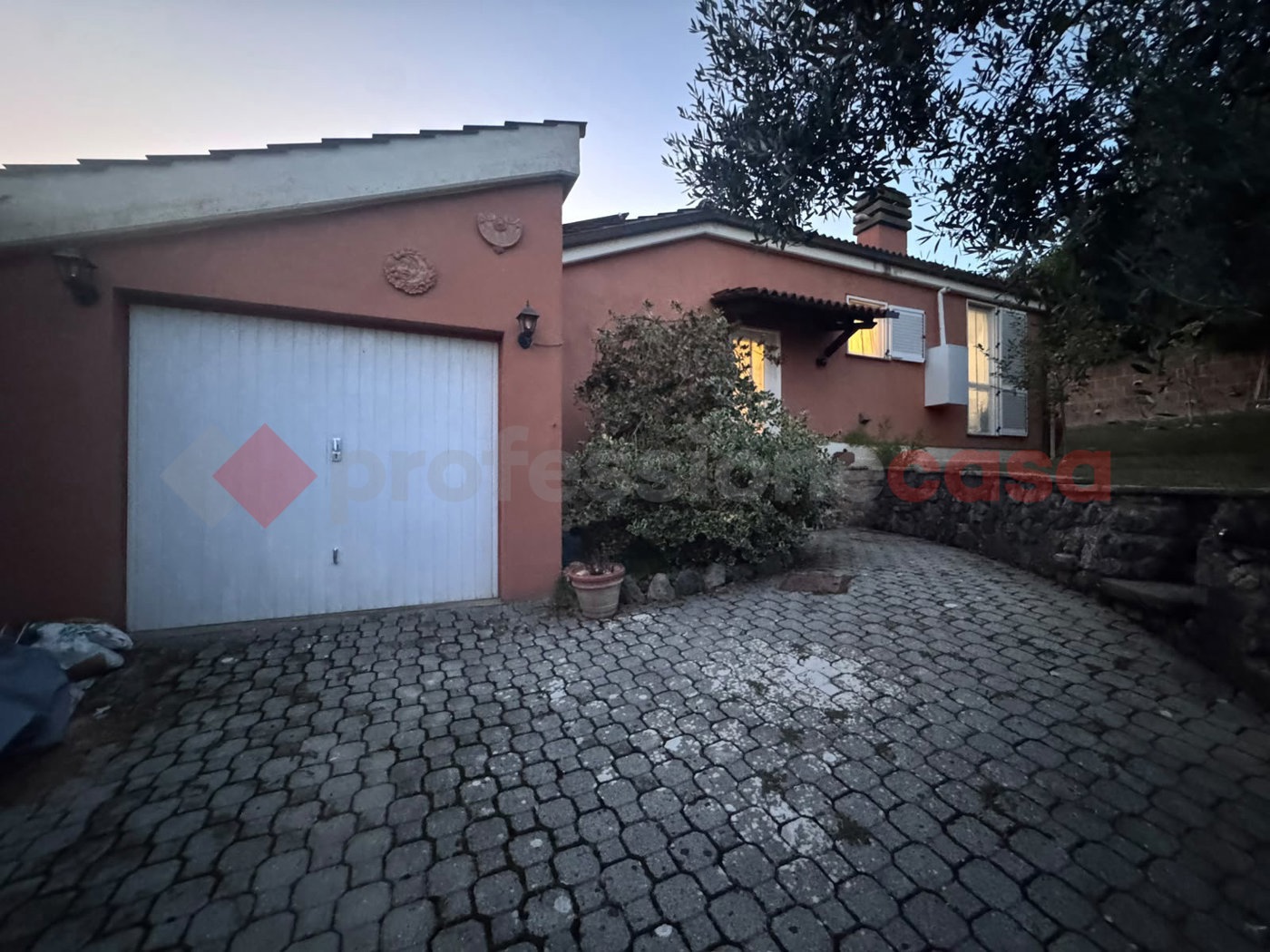 Casa indipendente con giardino a Collesalvetti