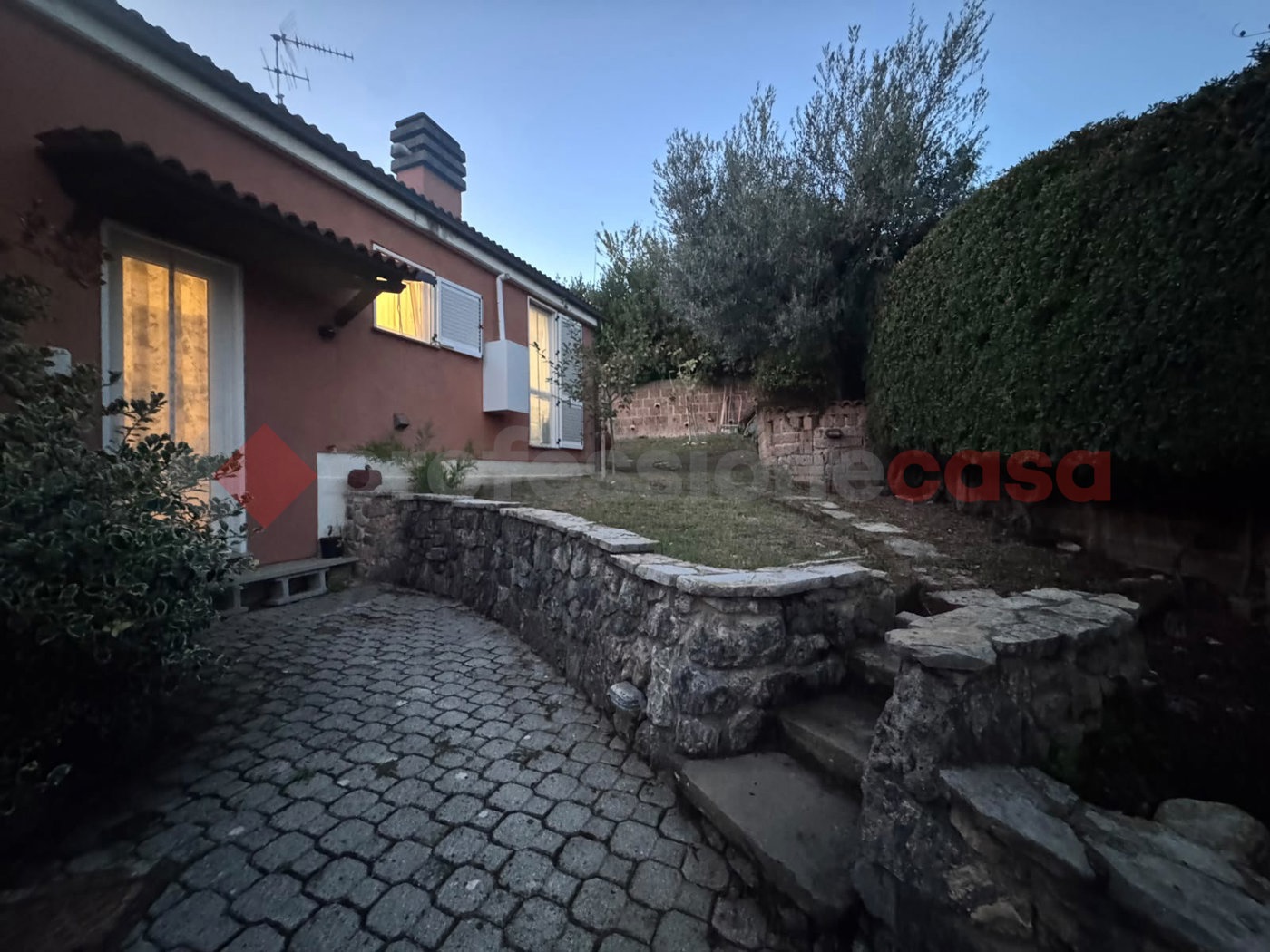 Casa indipendente con giardino a Collesalvetti