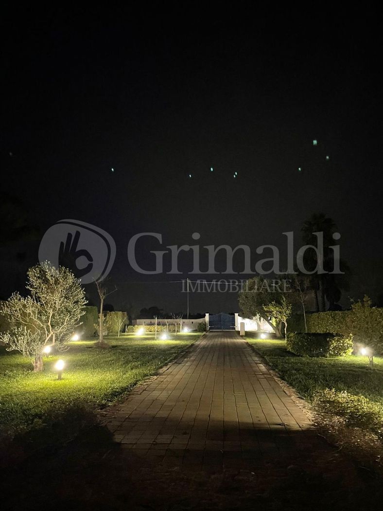 Villa con giardino a Matino