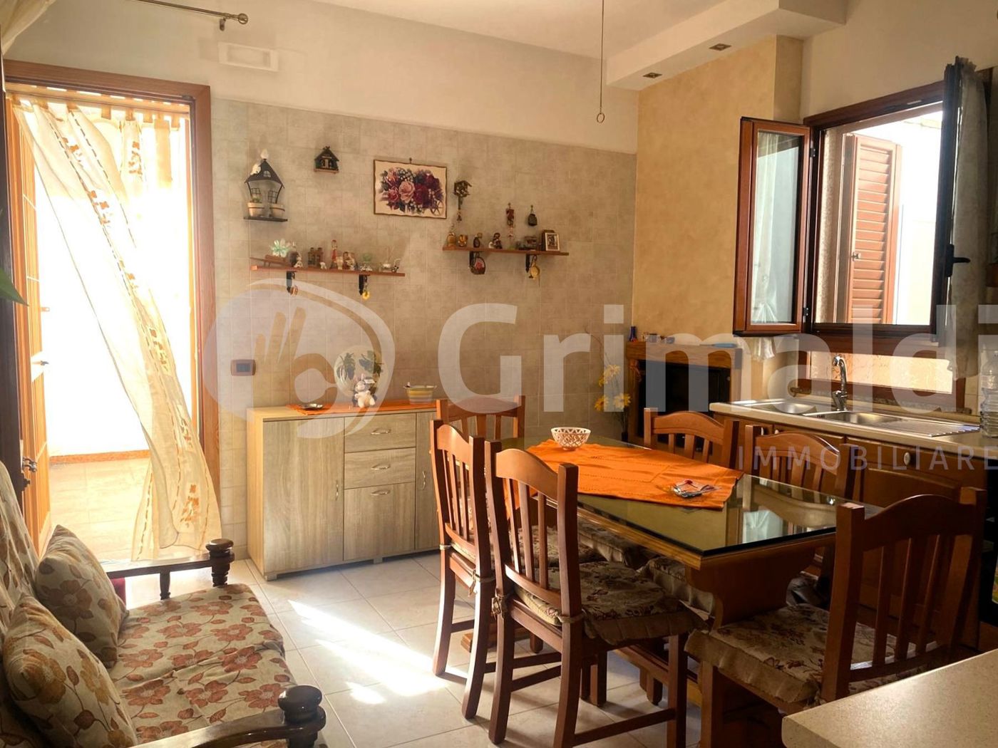 Casa indipendente con box a Sannicola