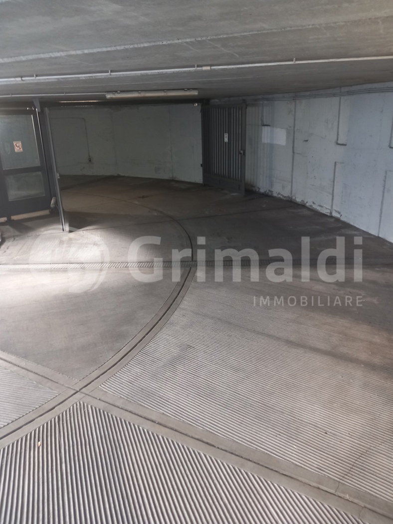 Box/Garage 26mq in vendita a Milano