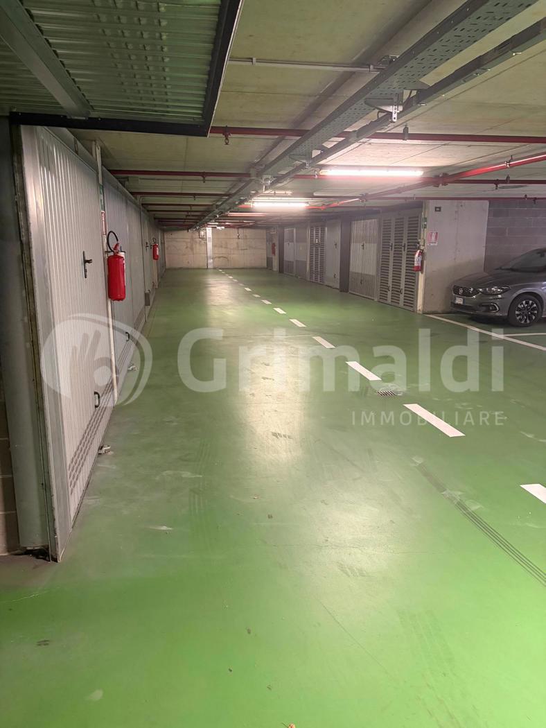 Box/Garage 26mq in vendita a Milano