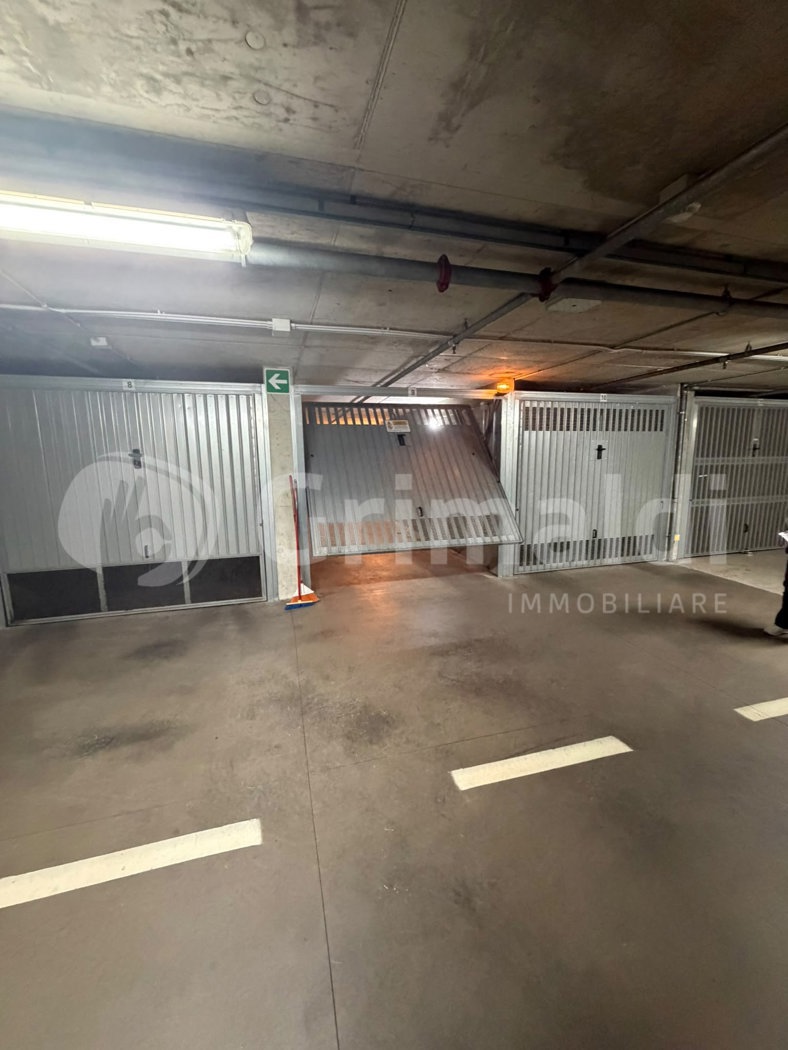 Box/Garage 25mq in vendita a Milano