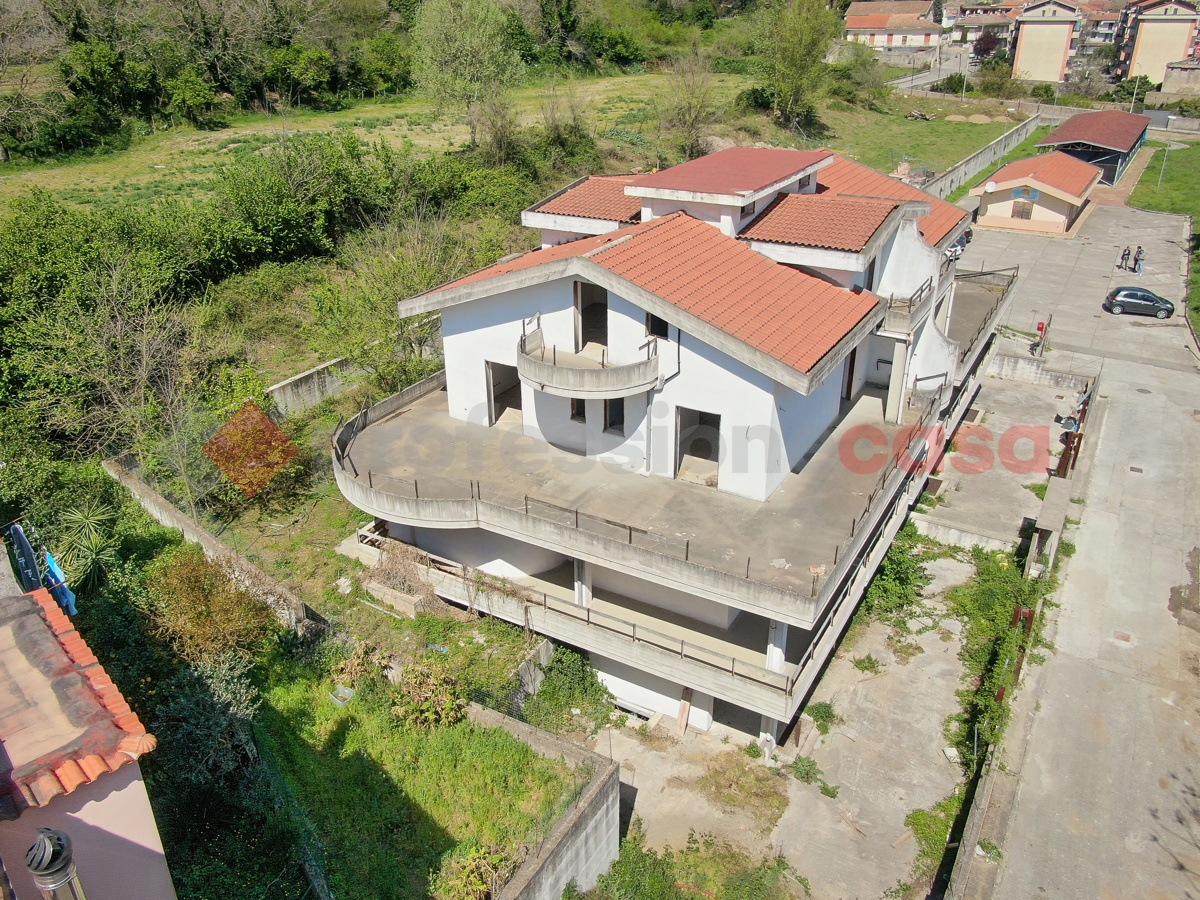 Villa Bifamiliare in vendita a Mercato San Severino