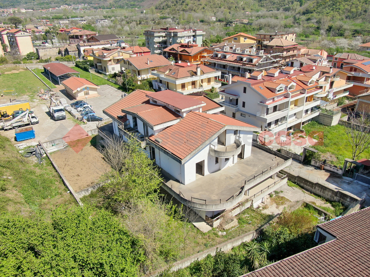 Villa Bifamiliare in vendita a Mercato San Severino