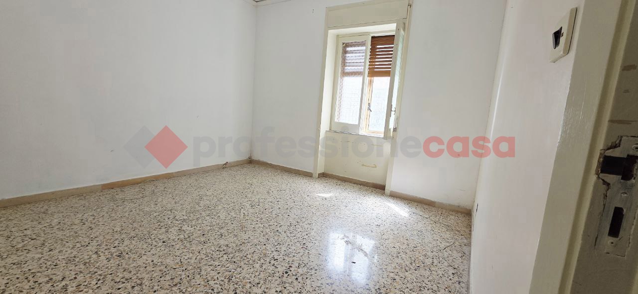 Trilocale da ristrutturare a Nocera Inferiore