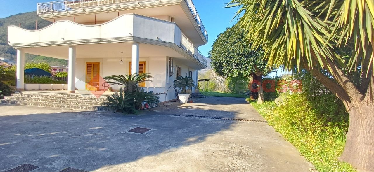 Villa con giardino a Nocera Superiore