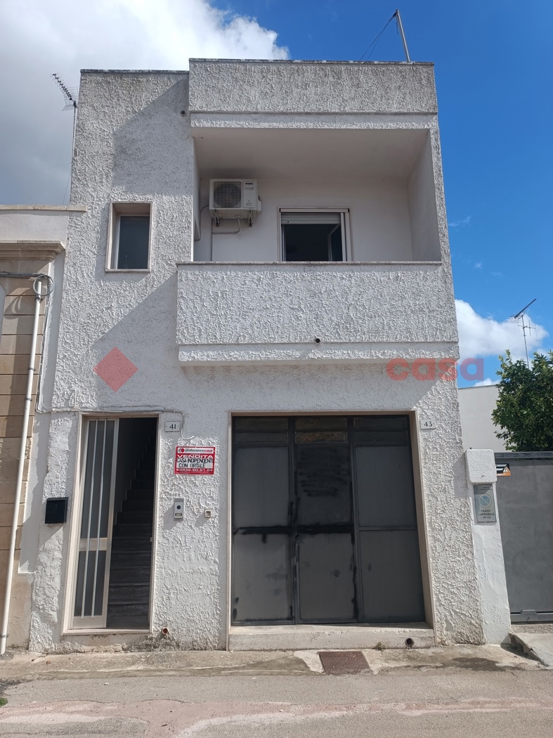 Casa indipendente con giardino a Uggiano La Chiesa