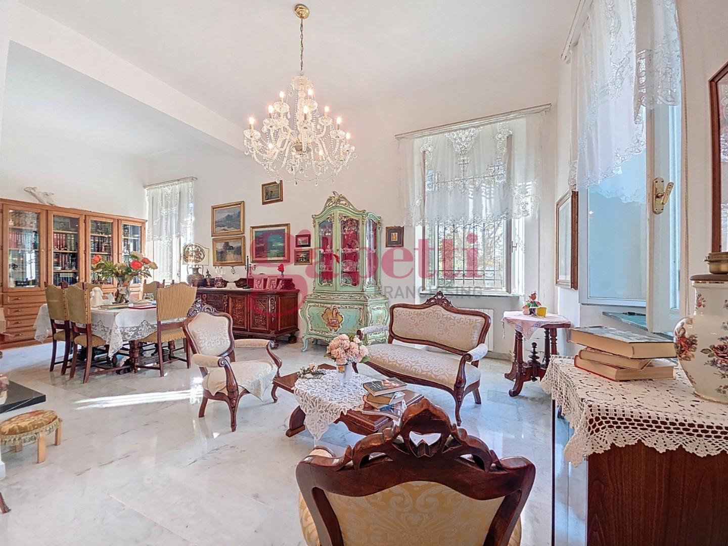 Villa Bifamiliare con giardino a San Giuliano Terme