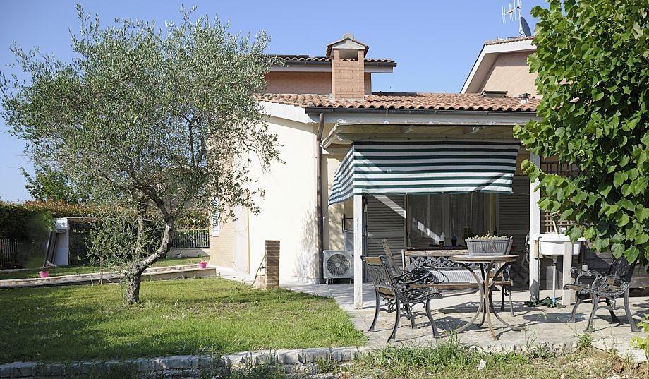 casa indipendente in vendita a Colle di Val d'Elsa
