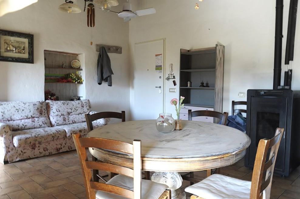 Trilocale con terrazzo, Casole d'Elsa pievescola