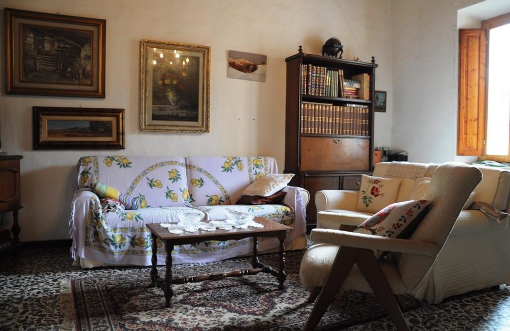 Appartamento in vendita, Colle di Val d'Elsa zona centro,colle bassa