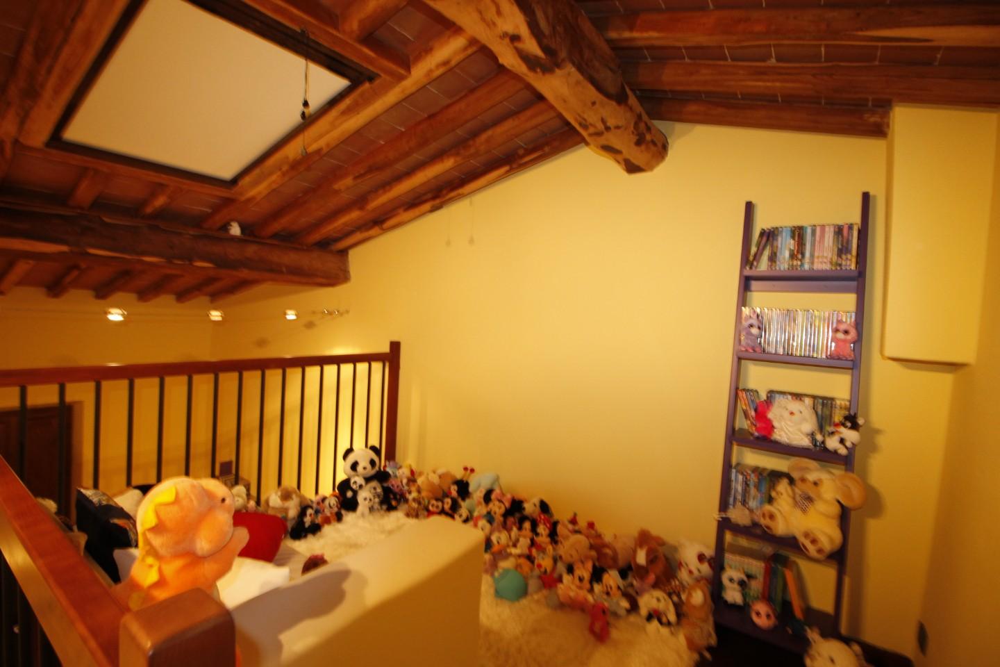 Quadrilocale con giardino a Casole d'Elsa