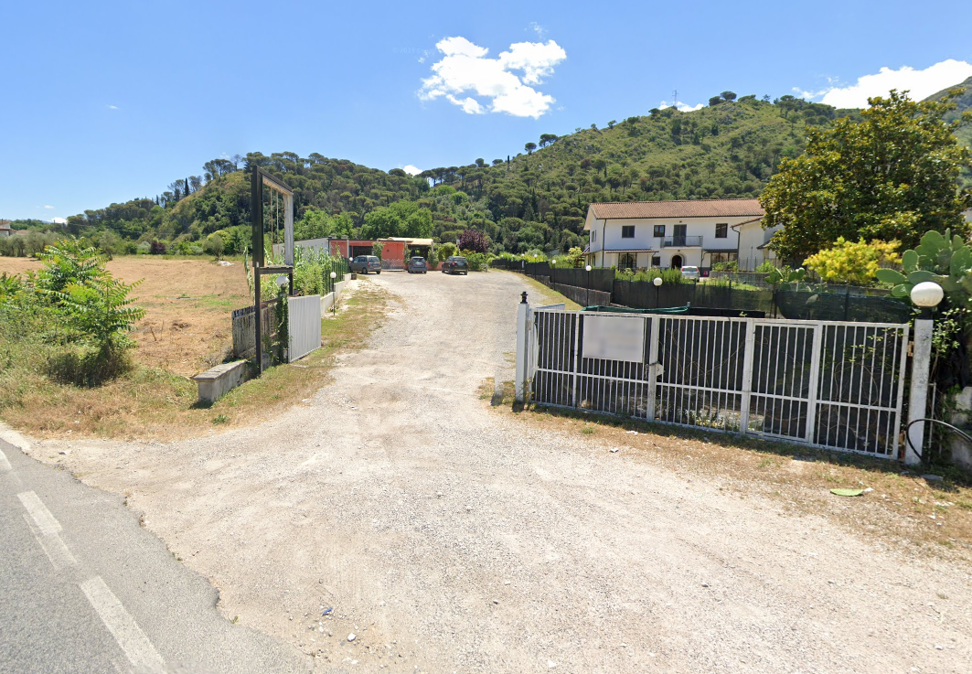 Negozio in affitto a Cervaro