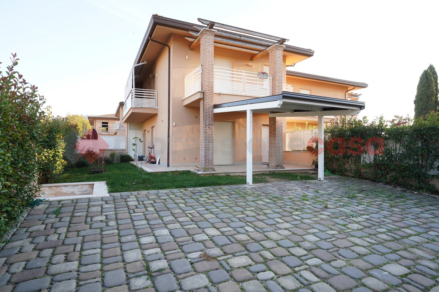 Villa con giardino a Cassino