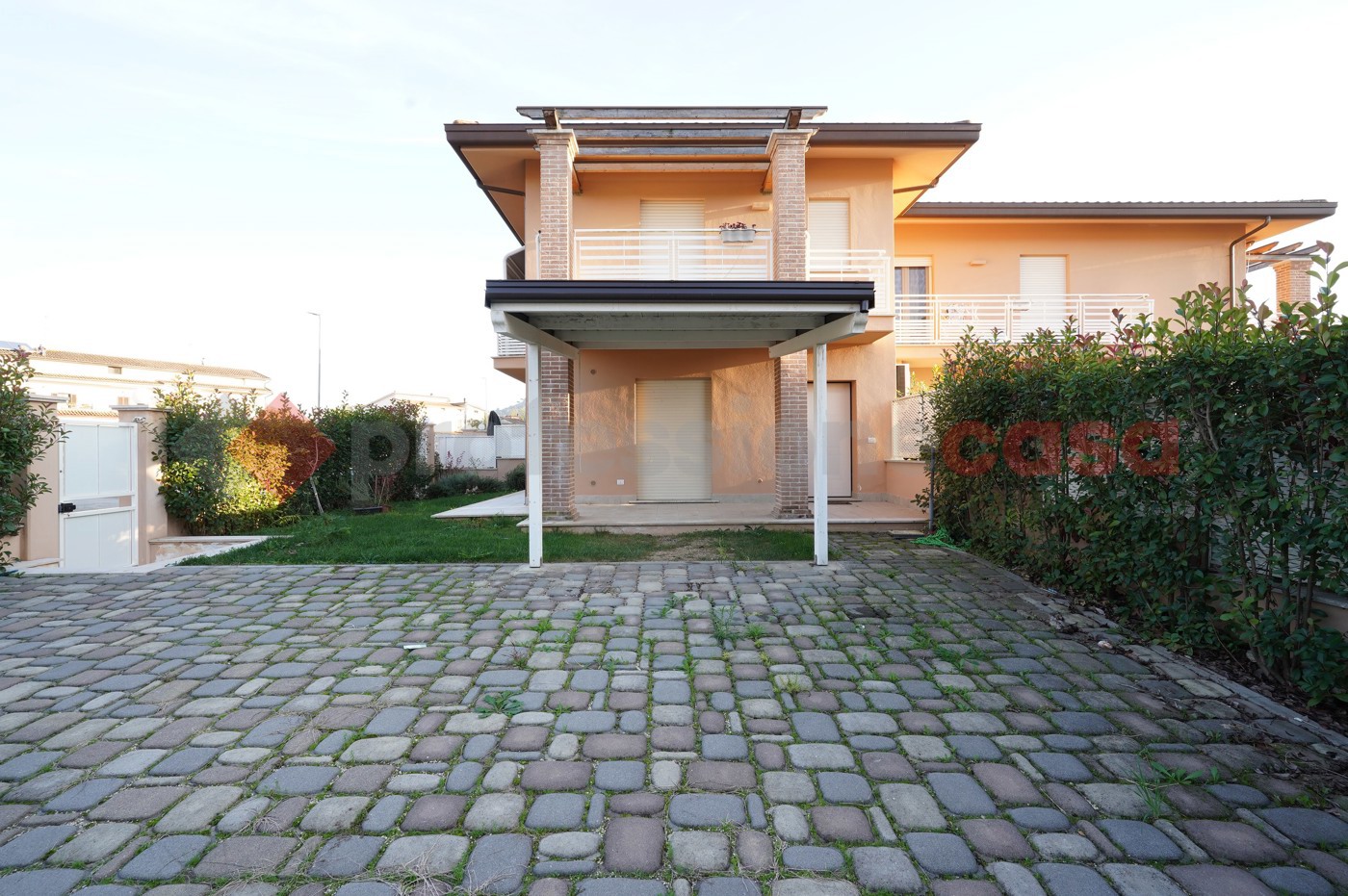 Villa con giardino a Cassino