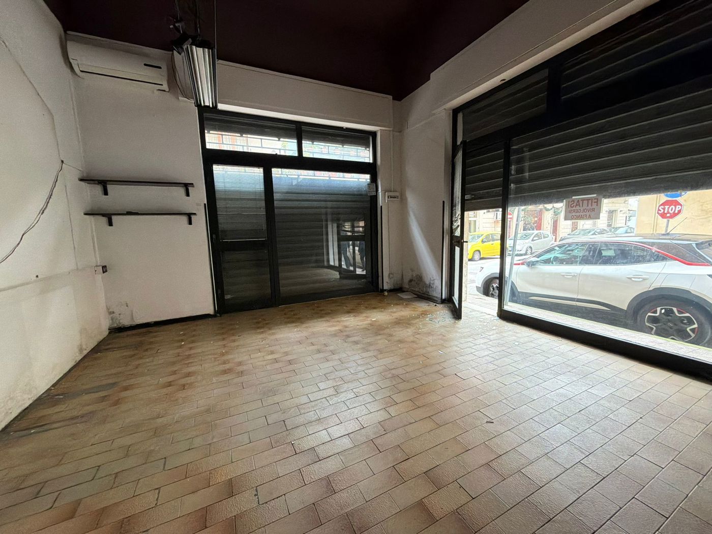 Negozio in affitto a Cassino