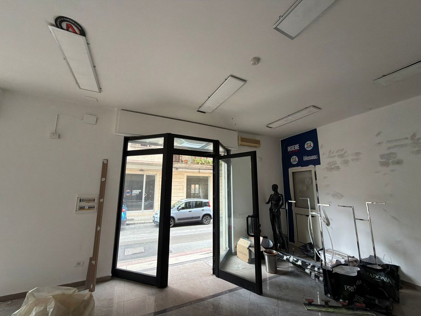 Negozio in affitto a Cassino