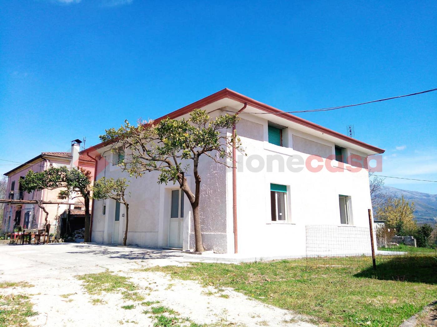 Casa indipendente in affitto a Cervaro