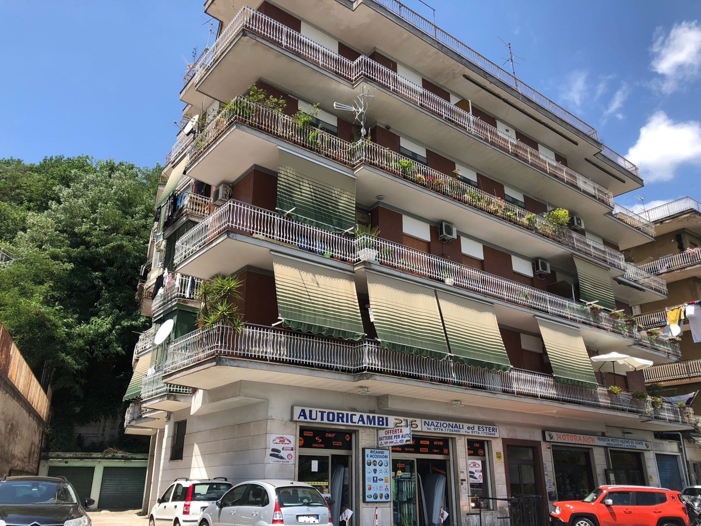 Box/Garage 29mq in vendita a Cassino