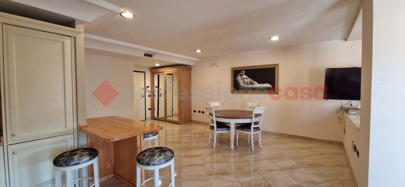 Trilocale arredato in affitto a Cassino