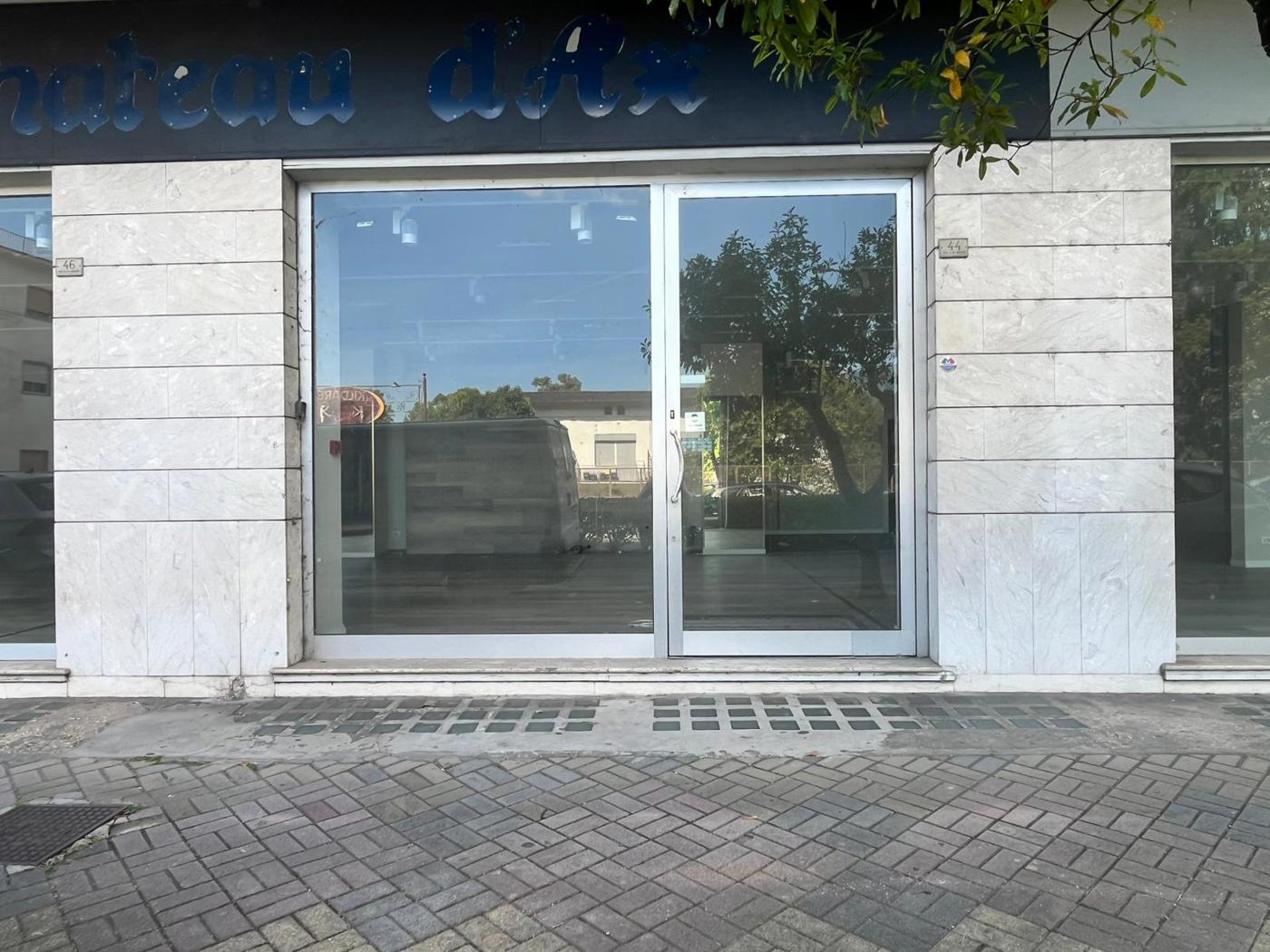 Negozio in affitto a Cassino
