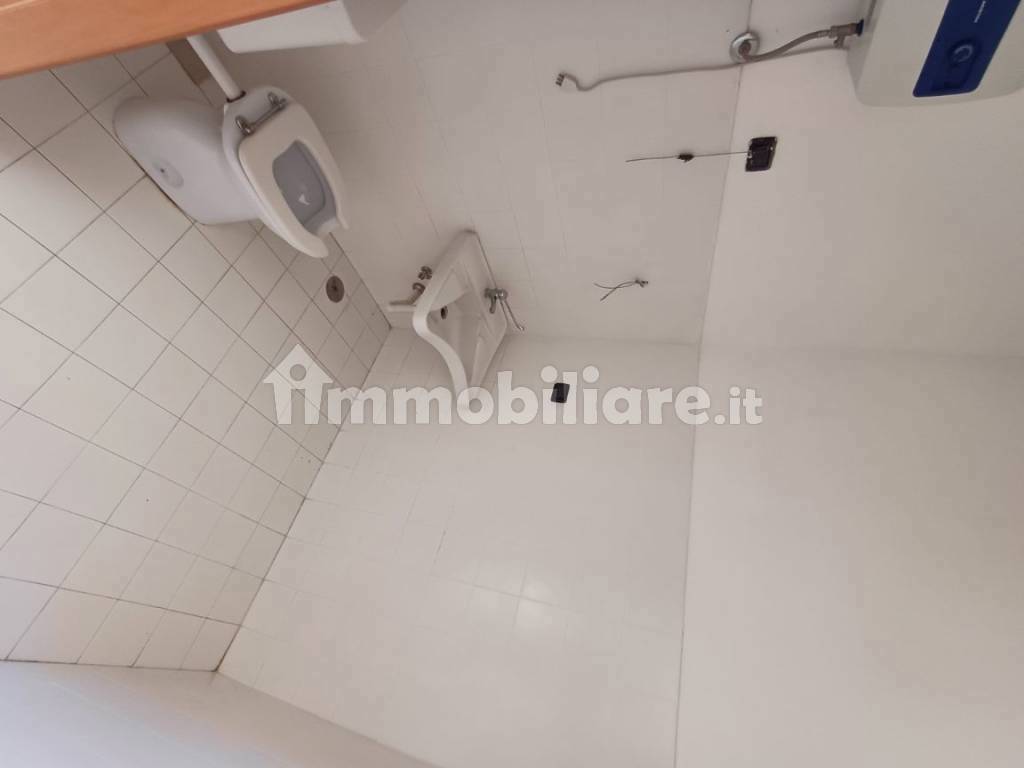 Negozio in vendita a Cassino