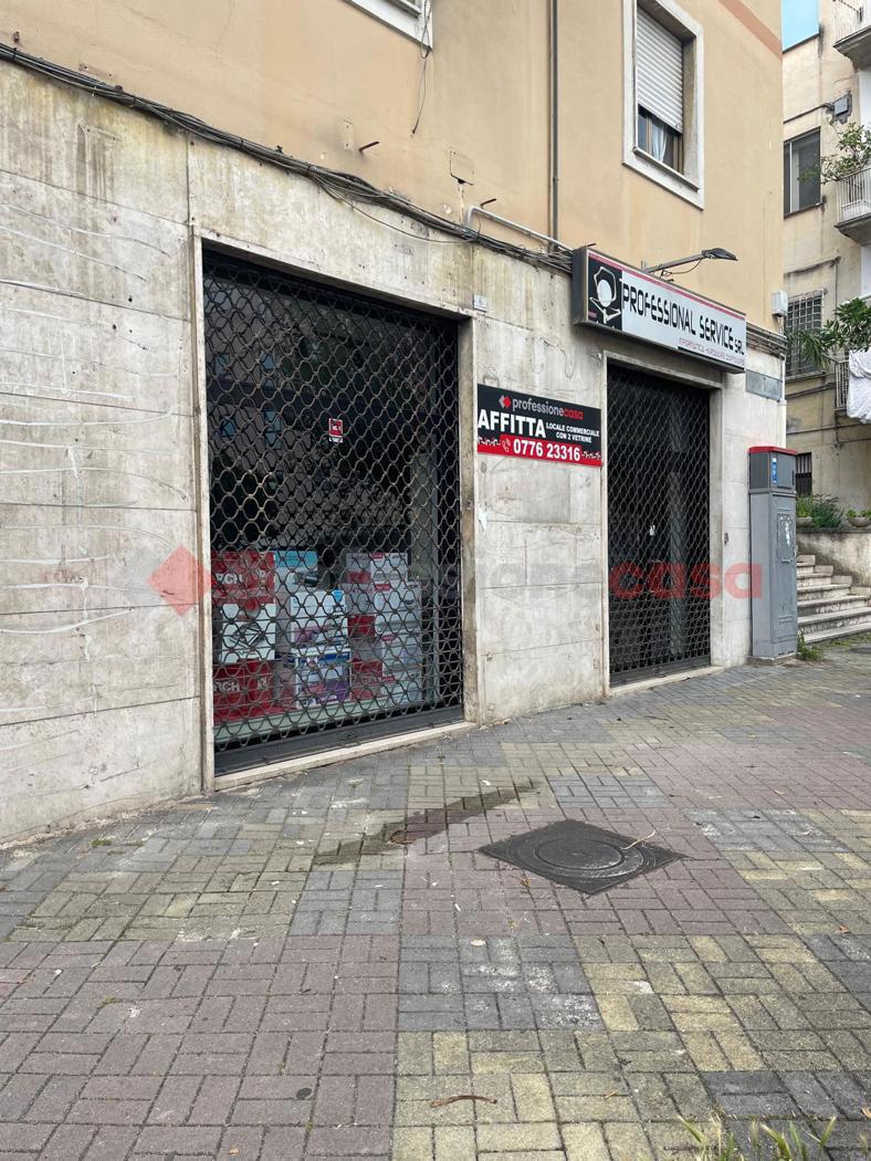 Negozio in affitto a Cassino