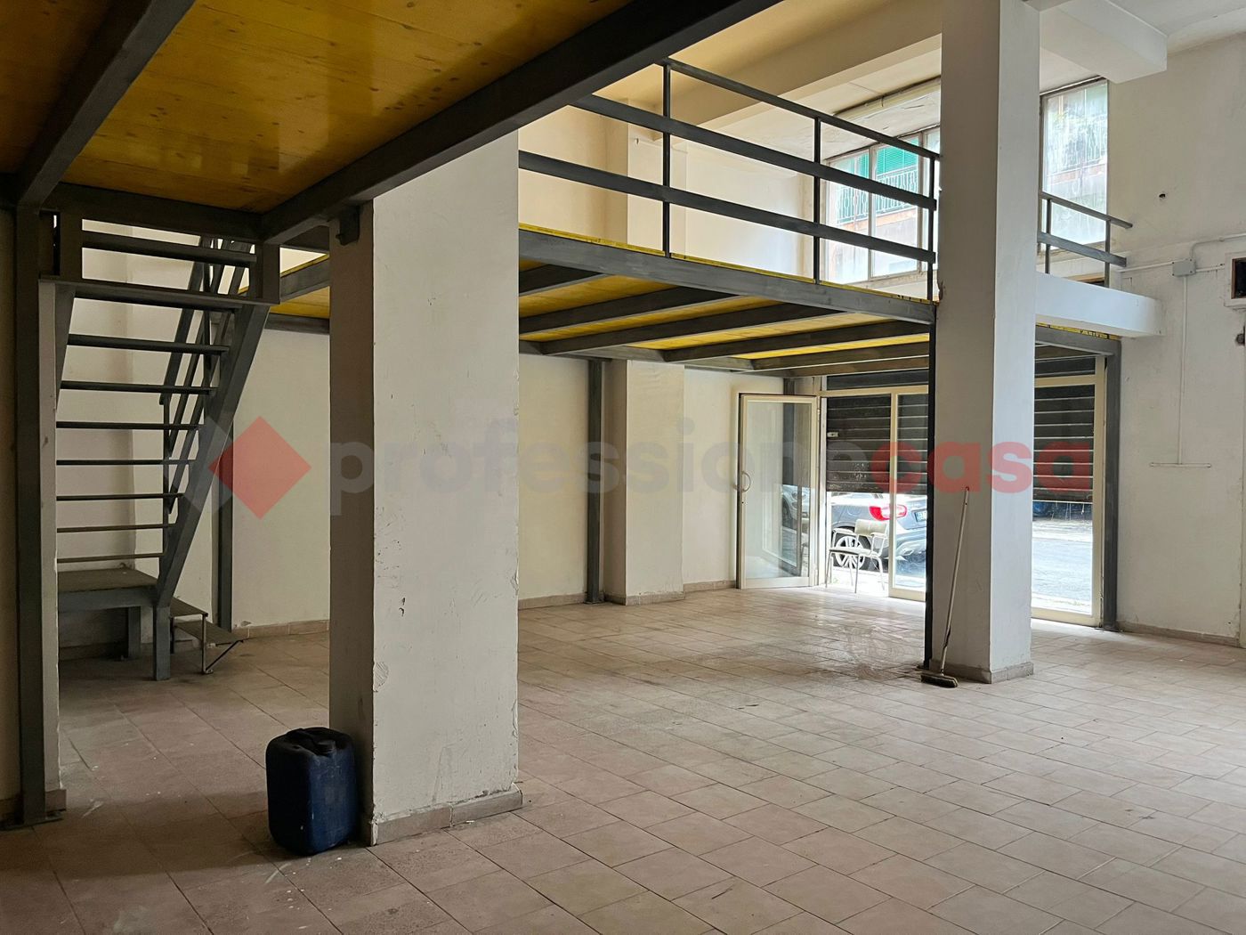 Negozio in affitto a Cassino