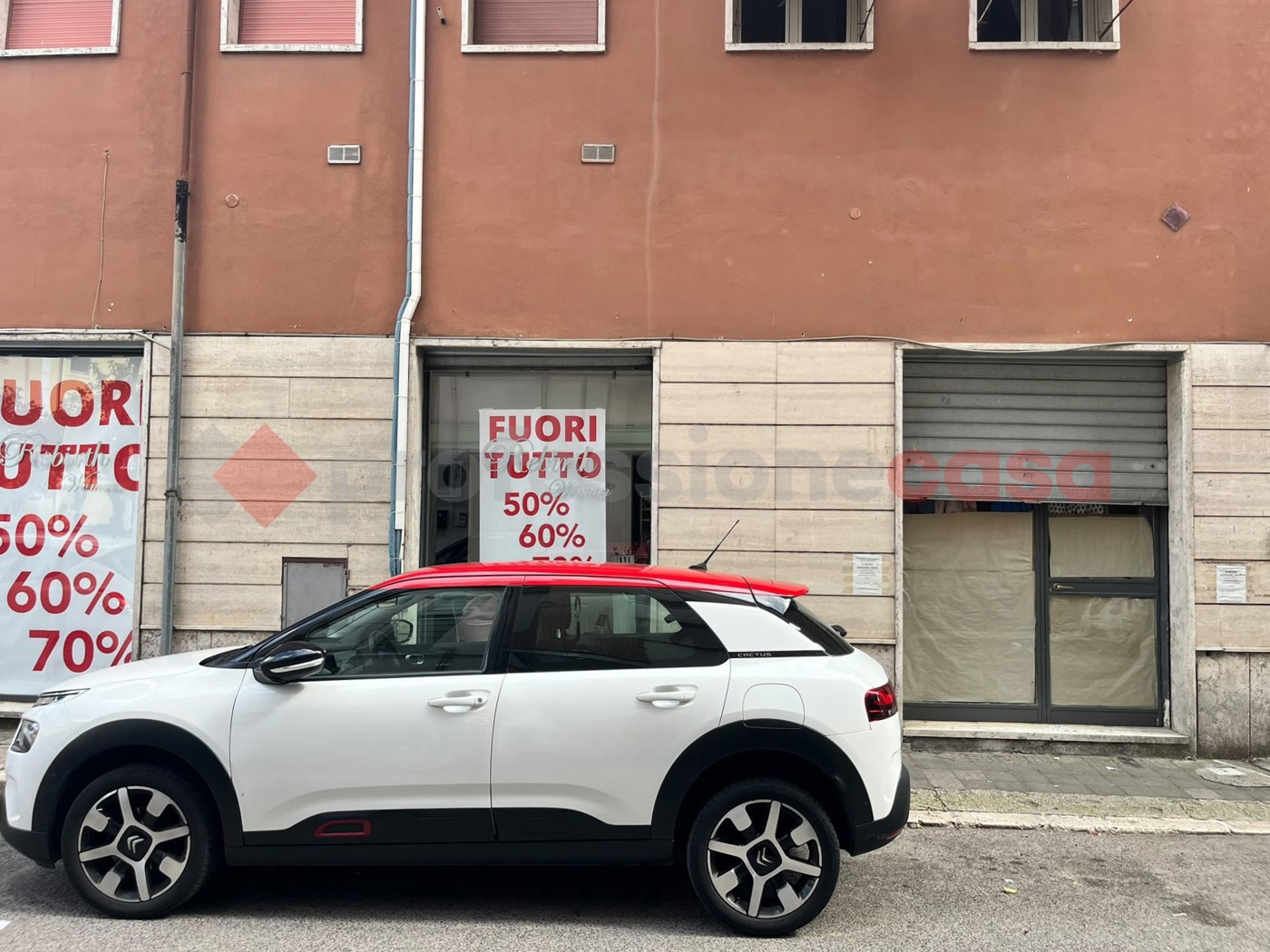 Negozio in affitto a Cassino