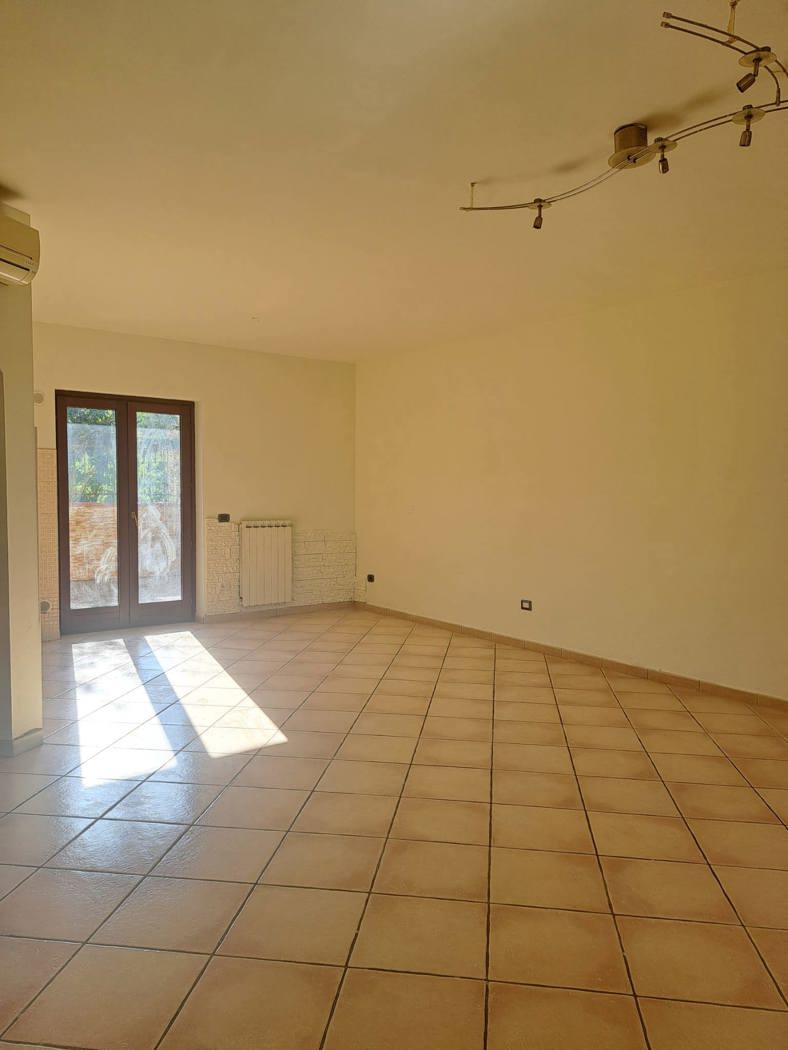 Villa in vendita a Cervaro