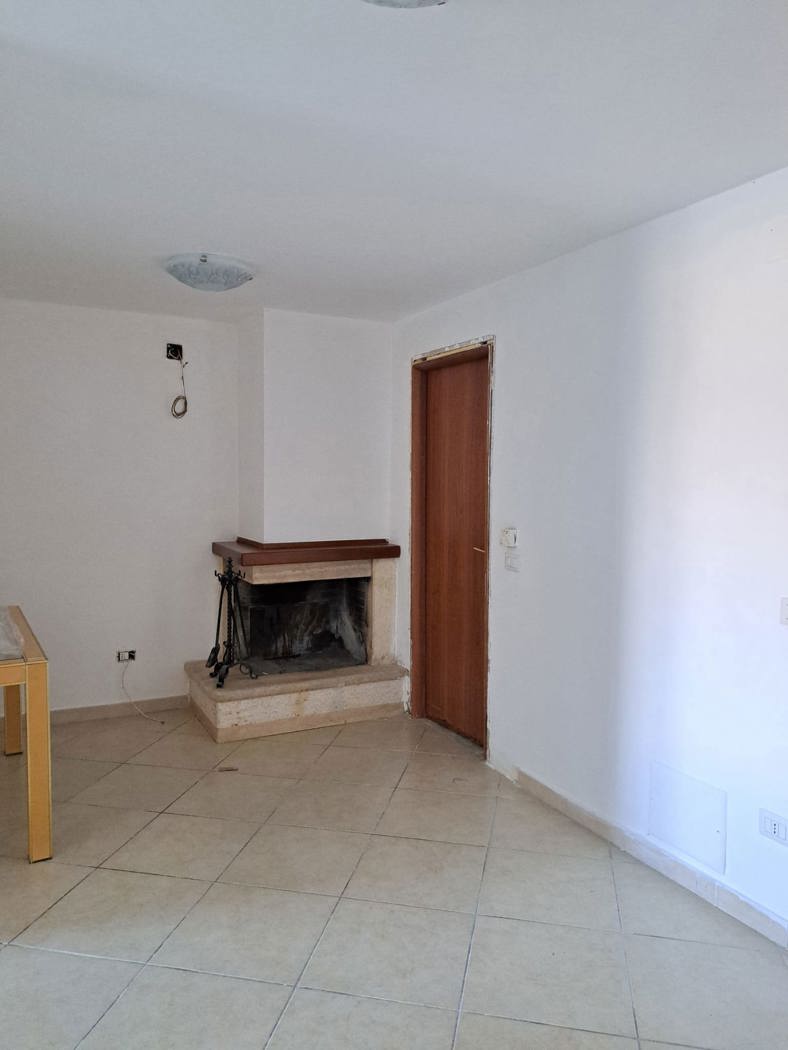 Bilocale in vendita a Cervaro