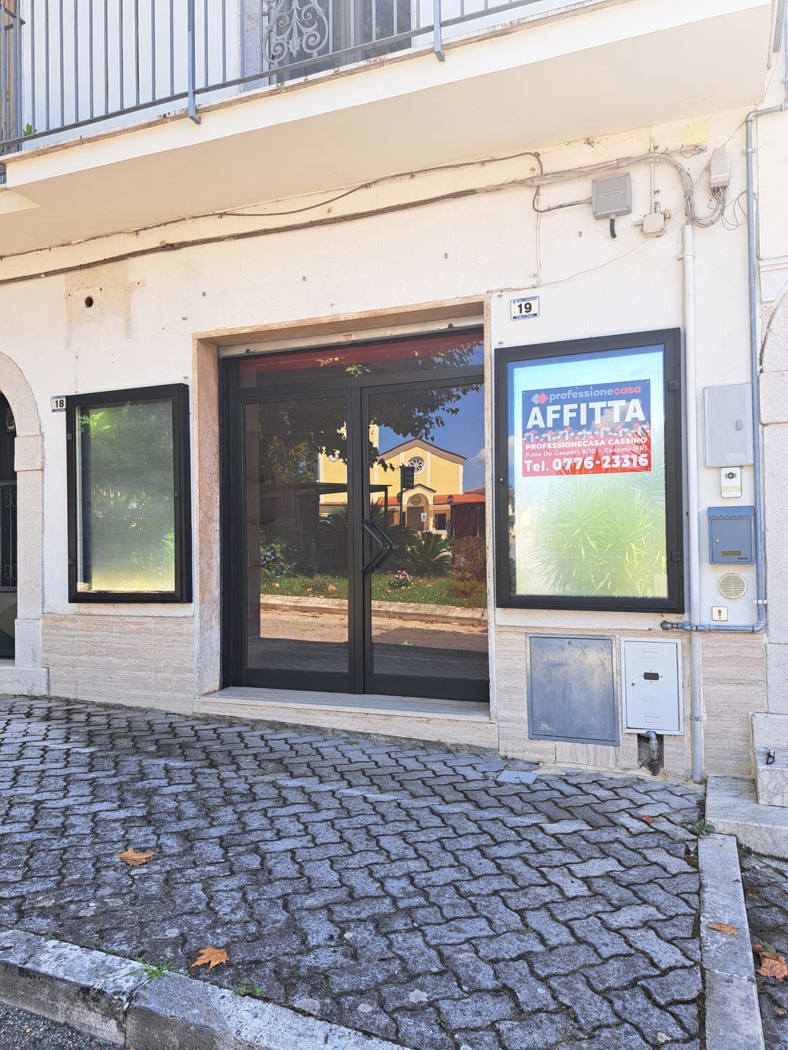Negozio in affitto a Cervaro