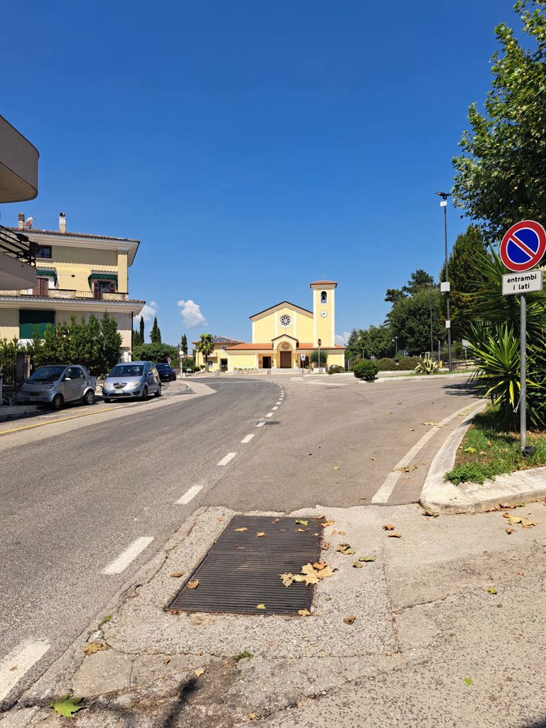Negozio in affitto a Cervaro