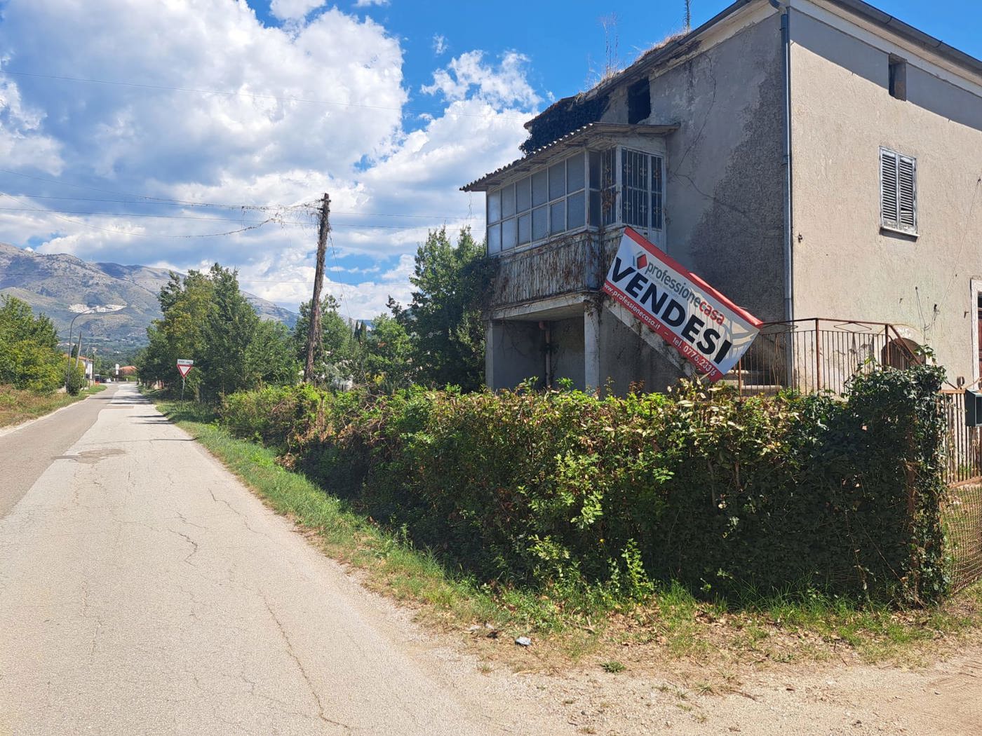 Rustico in vendita a Cervaro