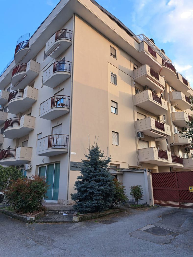 Trilocale arredato in affitto a Cassino