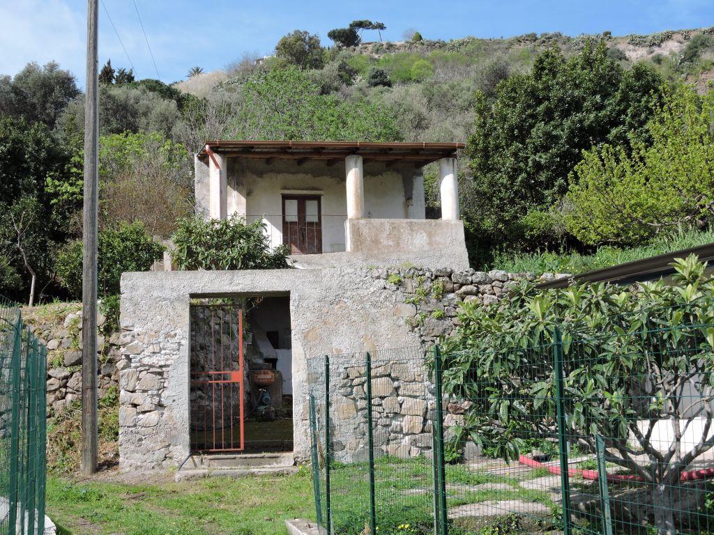 Casa indipendente con giardino in via pianogreca 98055 lipari, Lipari