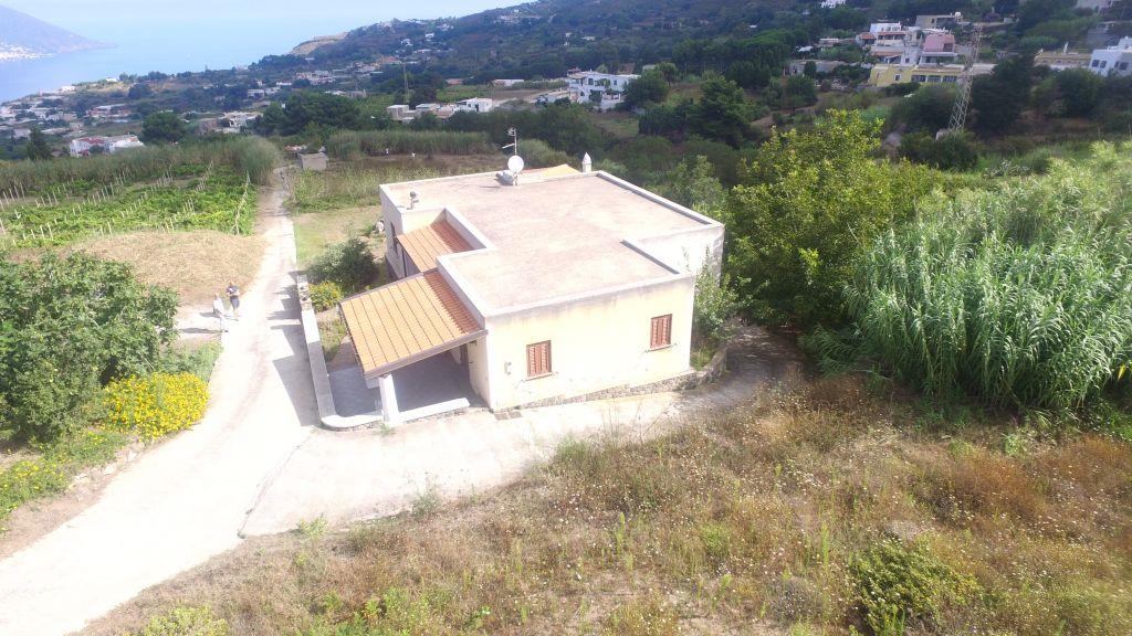 Villa Bifamiliare in vendita in quattropani, Lipari