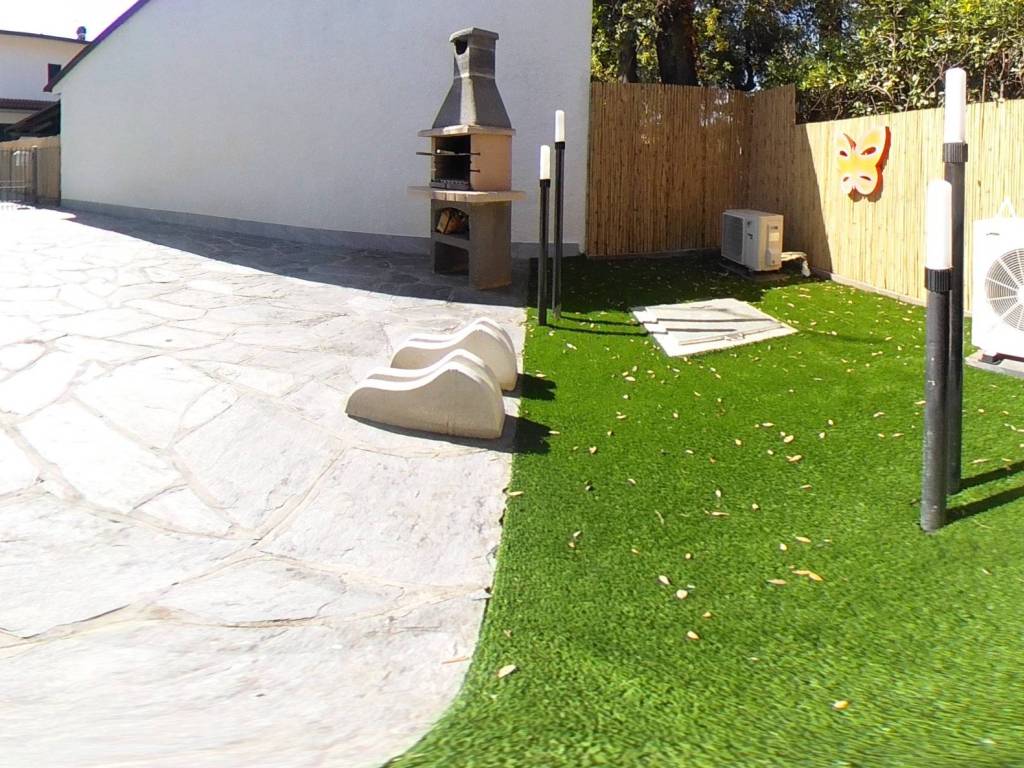 Villa arredata in affitto, Pietrasanta fiumetto