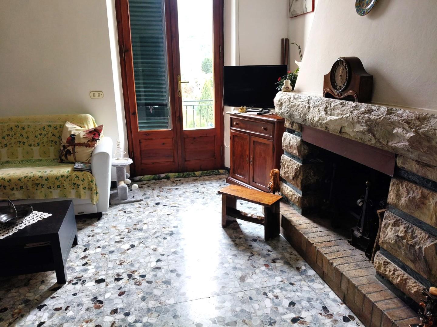 Quadrilocale in vendita, Seravezza querceta