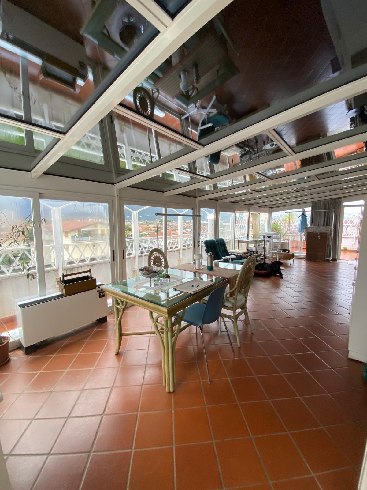 Attico vista mare, Seravezza querceta