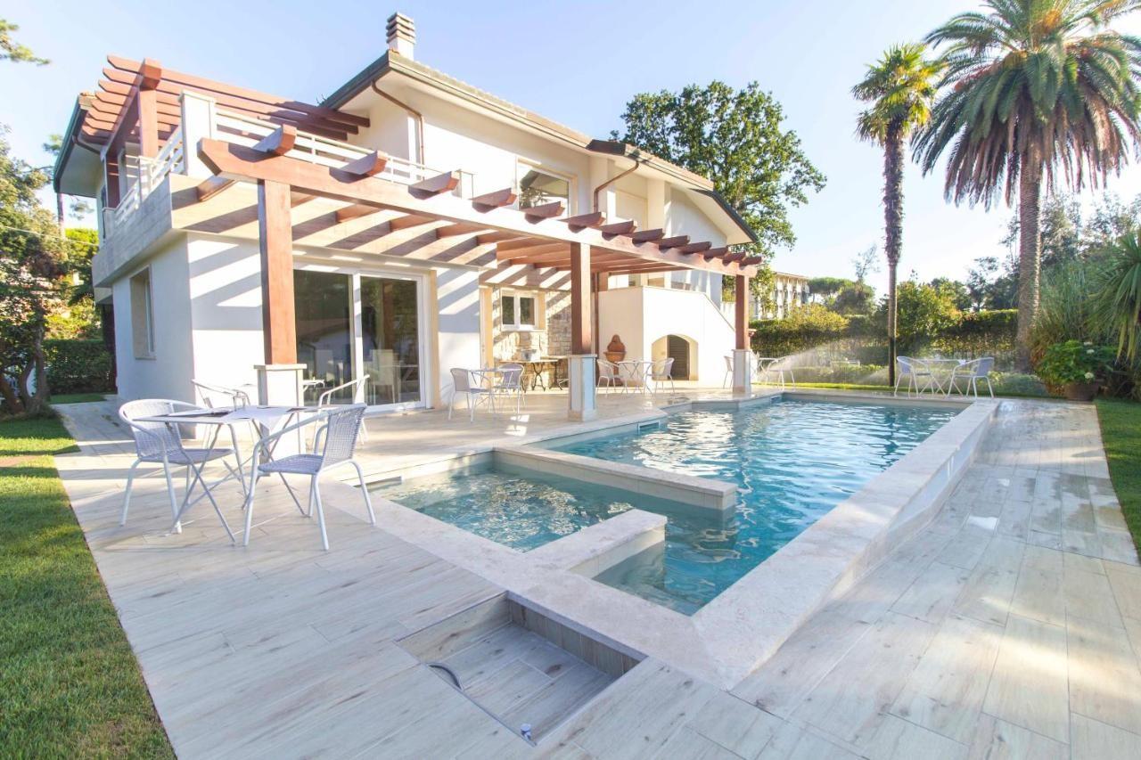 Villa arredata in affitto, Pietrasanta marina di