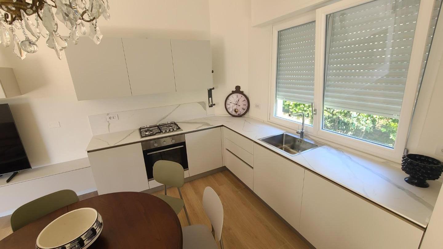 Villa arredata in affitto a Pietrasanta