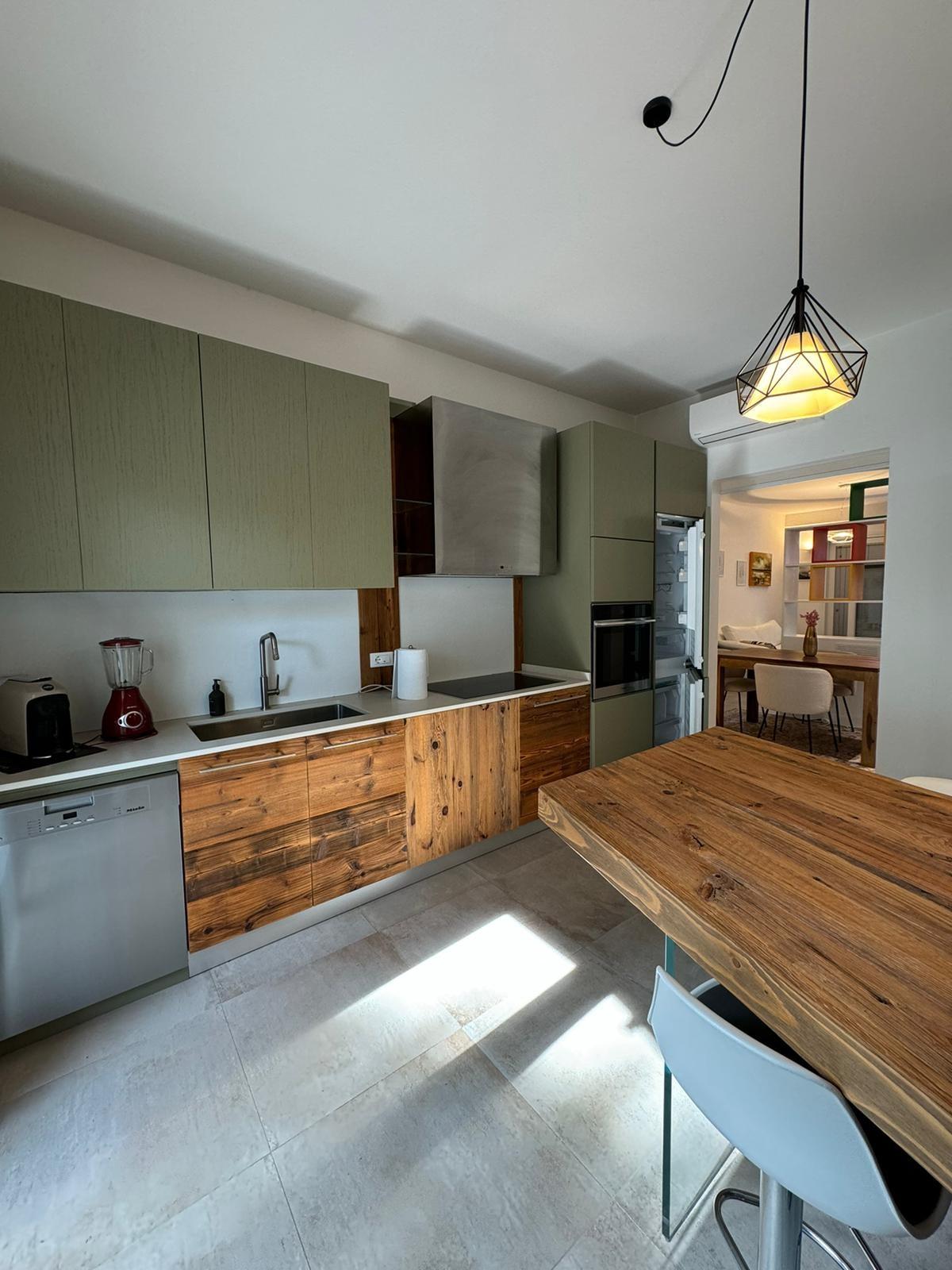 Quadrilocale con giardino, Montignoso cinquale